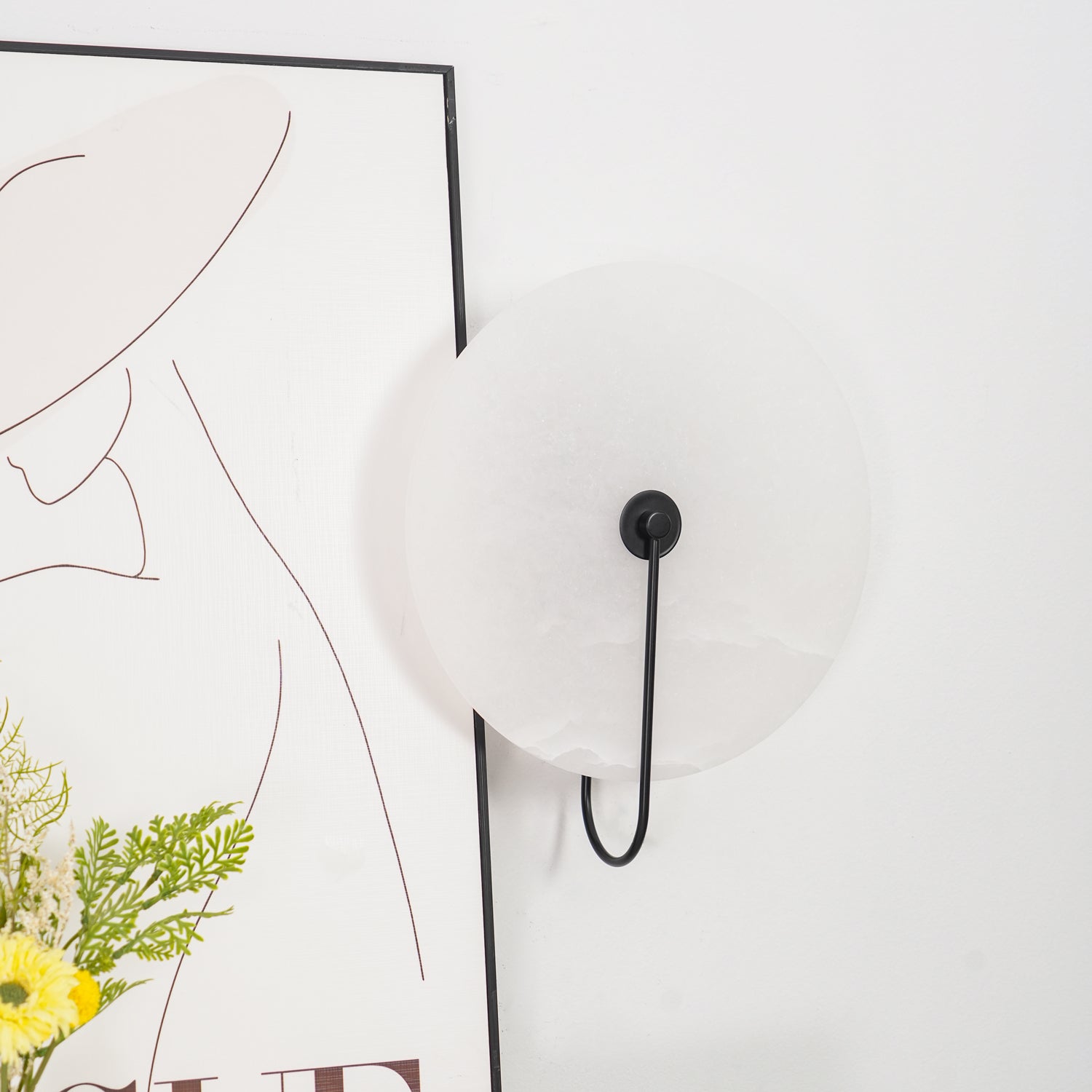 Alabaster_LED_Wall_Lamp-_3_6d8744bd-391f-4491-a3f1-8cda8593a962.jpg