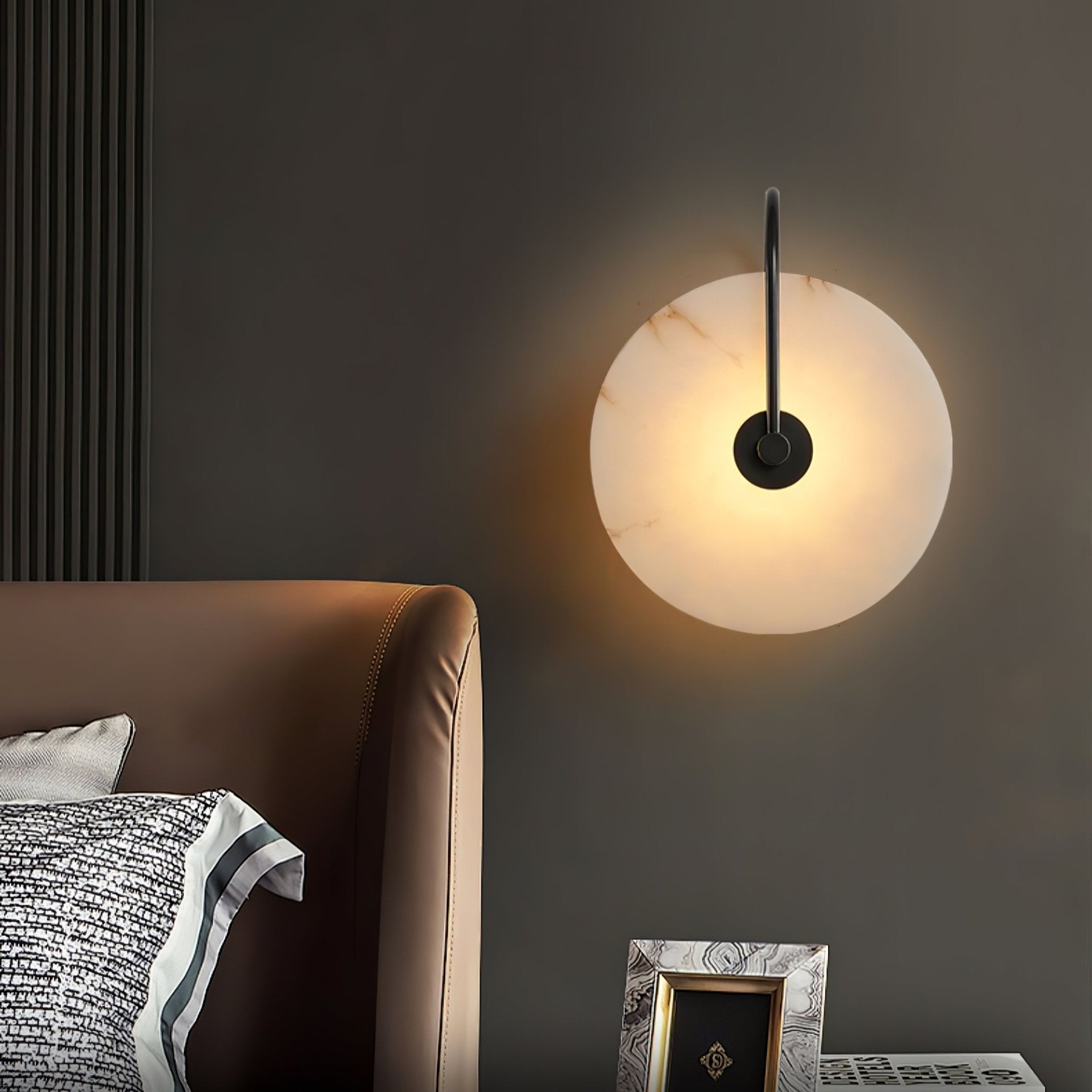 Alabaster_LED_Wall_Lamp_11_5-706050.jpg