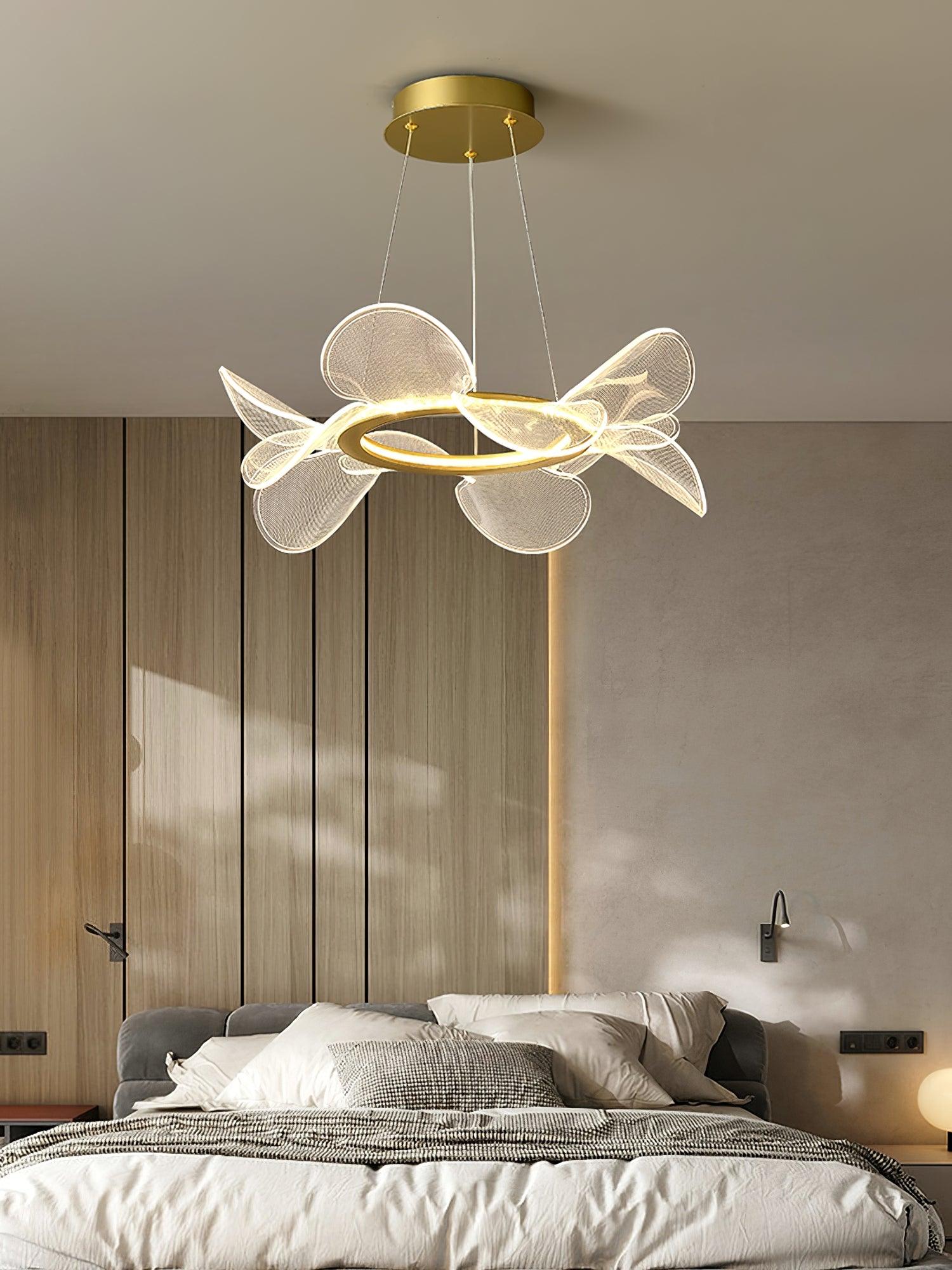 Bain_Flying_Flowers_Chandelier_4.jpg
