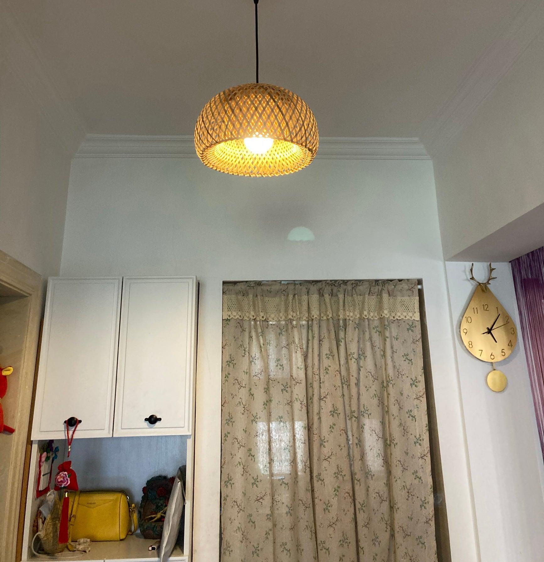 Bamboo_braided_lamp_10.jpg