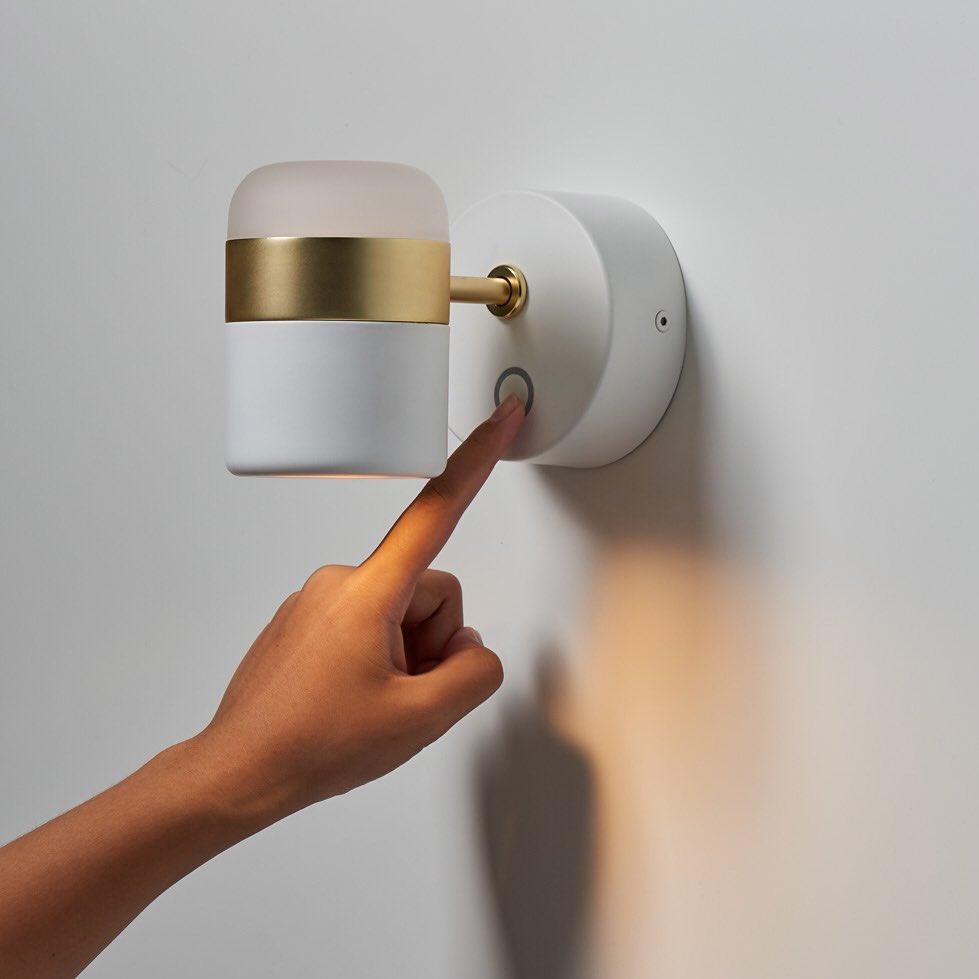 Ling_P1_LED_Sconce_13.jpg