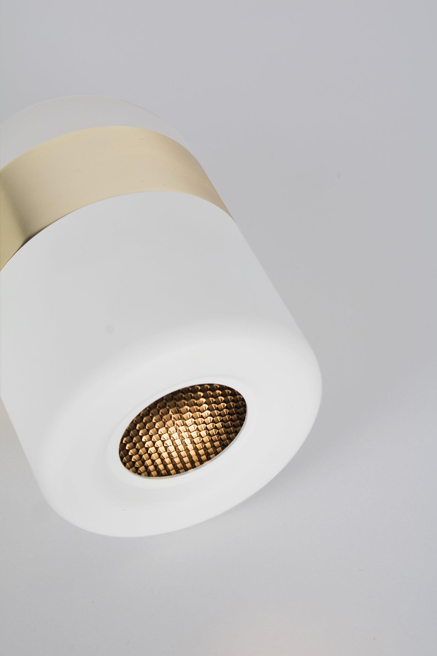 Ling_P1_LED_Sconce_15.jpg