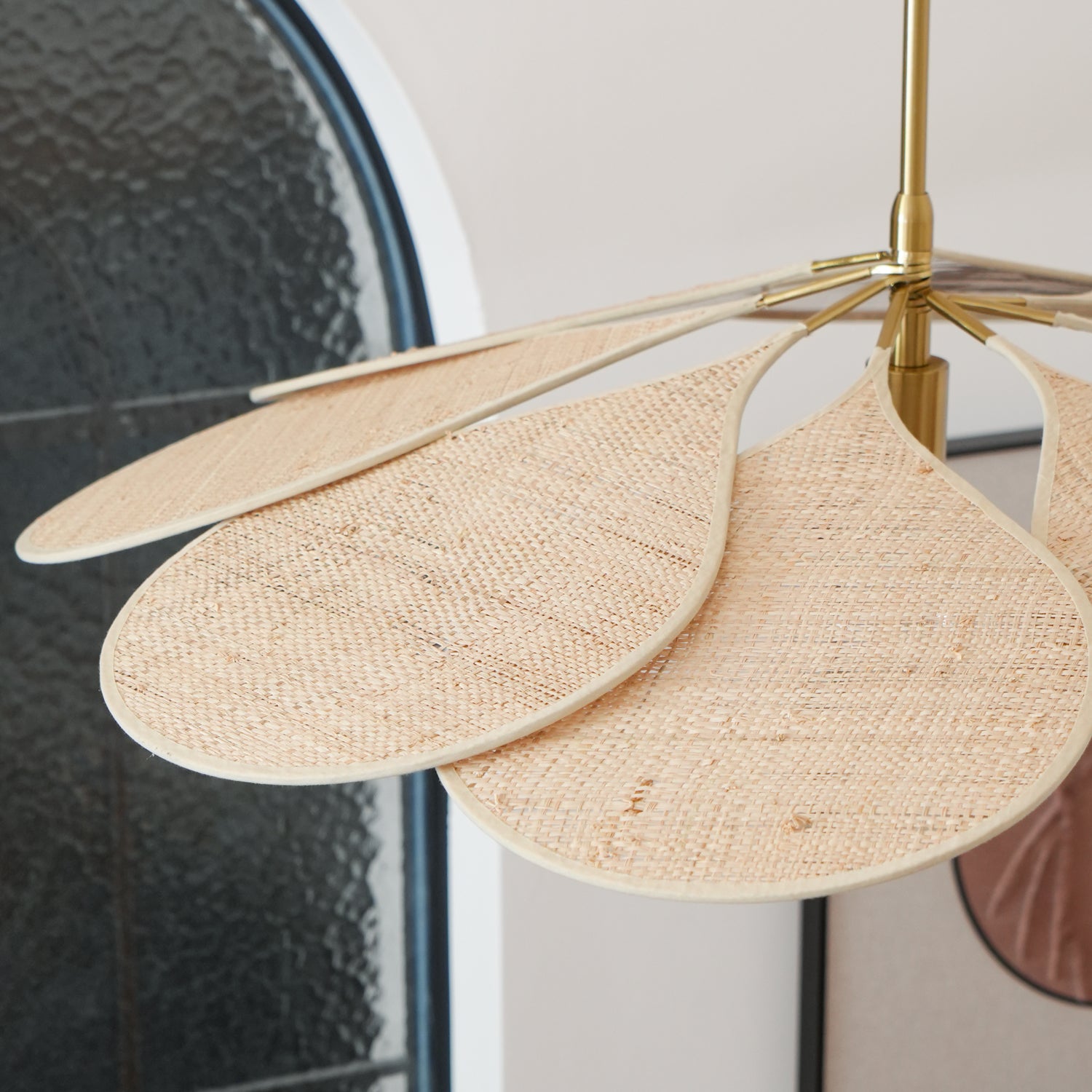Petals_Bloom_Pendant_Lamp__10.jpg