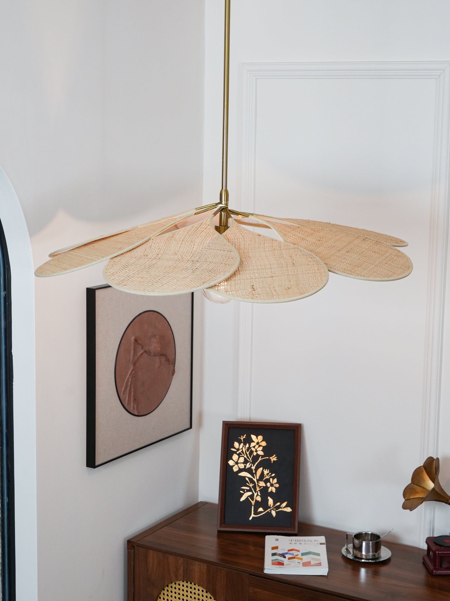 Petals_Bloom_Pendant_Lamp__26.jpg