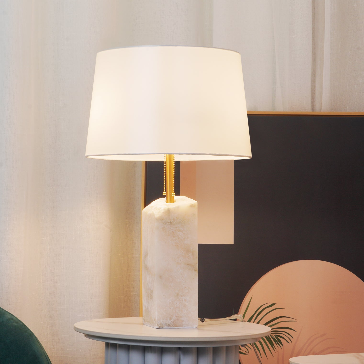 Raw_Alabaster_Table_Lamp_14_07d57493-5110-4725-8d8b-2d4e3c5492c1.jpg