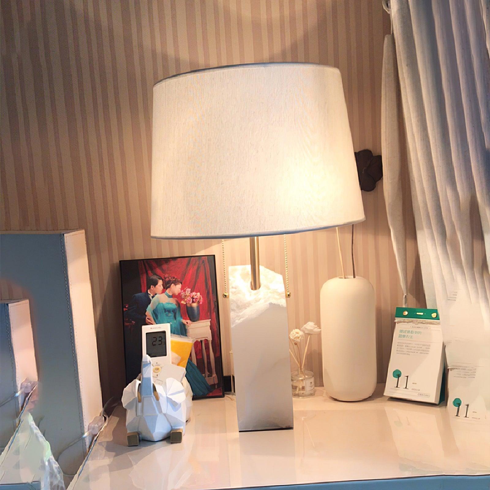 Raw_Alabaster_Table_Lamp_18.jpg